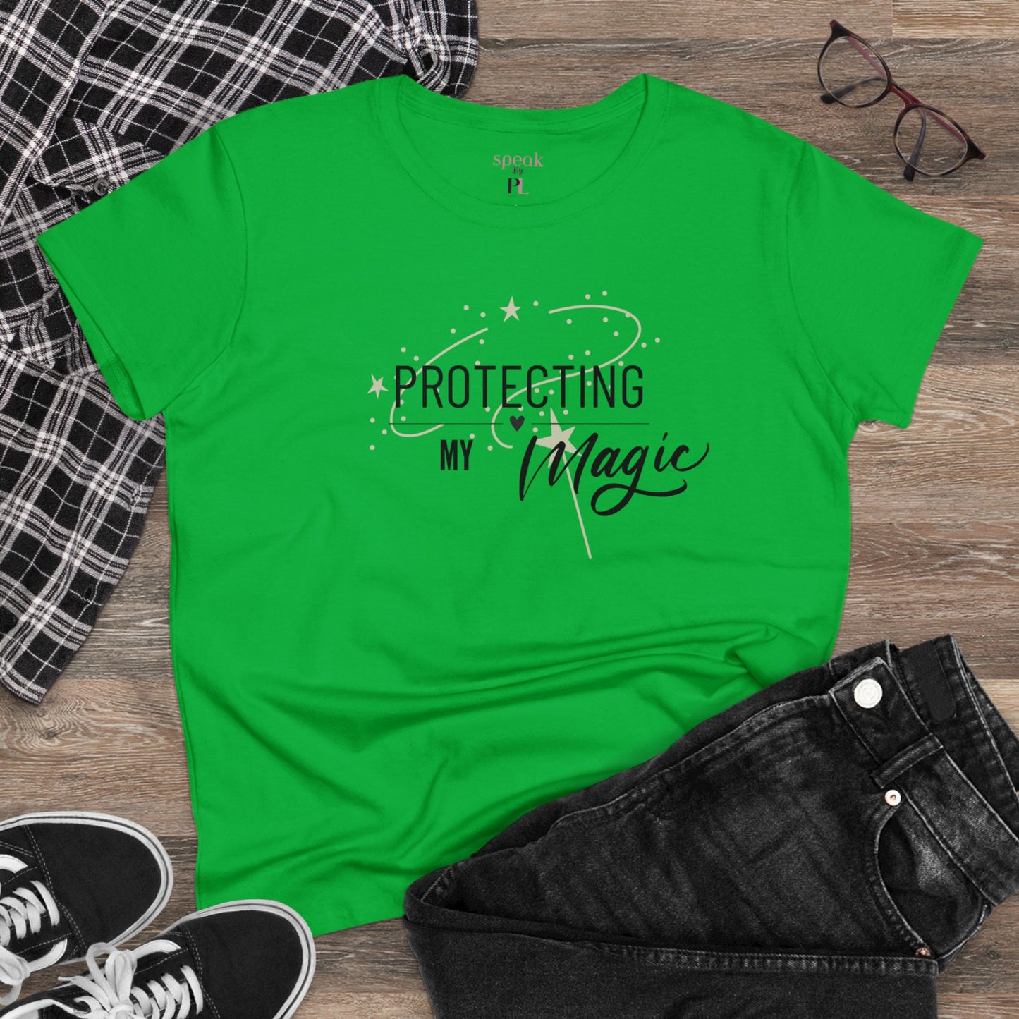 Magic Graphic Tee - T-Shirt